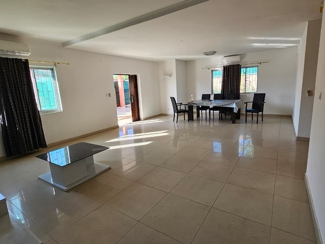 #2439 - Casa para Venda em Maputo - Maputo
