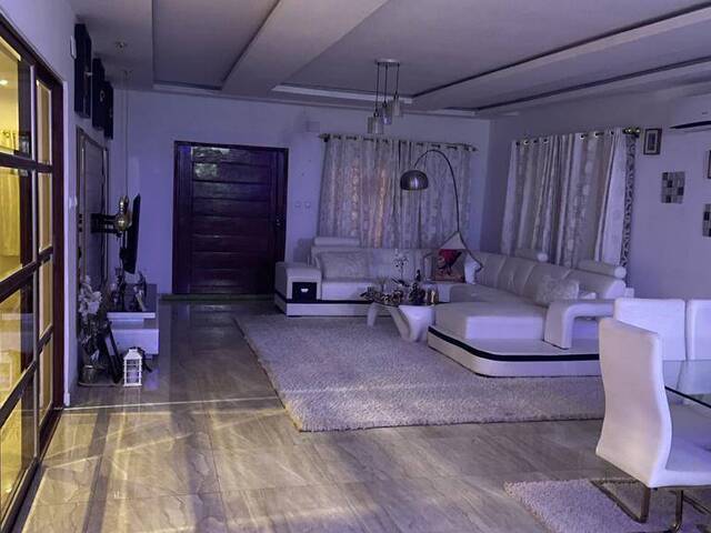 #2450 - Casa para Venda em Maputo - Maputo