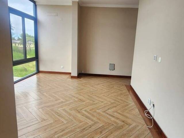 #2452 - Casa para Arrendamento em Maputo - Maputo