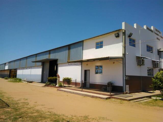 #2493 - Sala para Venda em Maputo - Maputo