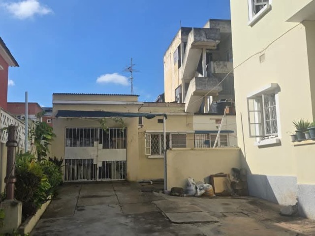 #2559 - Casa para Arrendamento em Maputo - Maputo