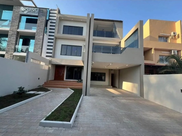 Venda em SOMMERSHIELD 2 - Maputo