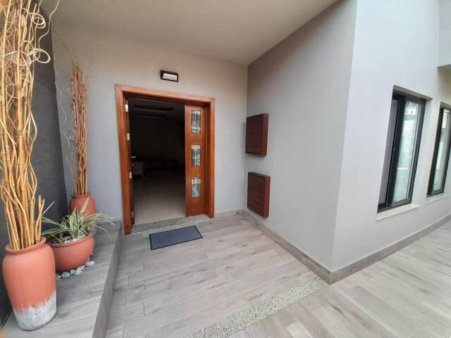 Casa para Arrendamento em Maputo - 4