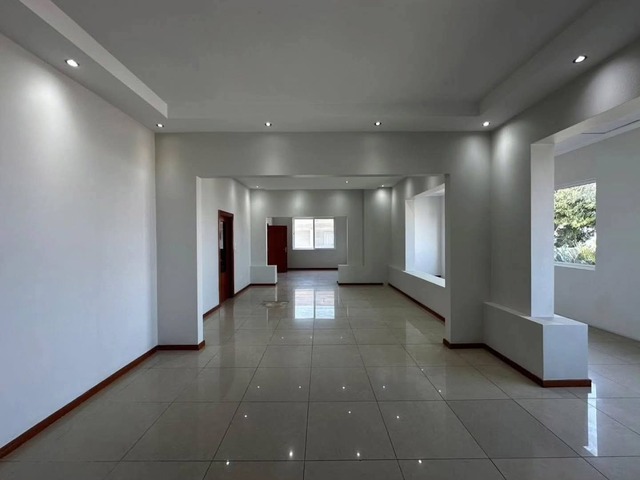 Casa para Arrendamento em Maputo - 2