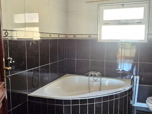 Casa para Arrendamento em Maputo - 5