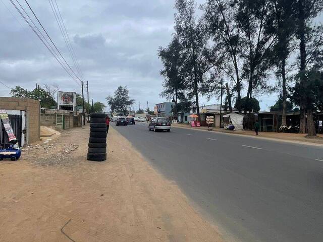 Salão Comercial para Venda em Maputo - 4