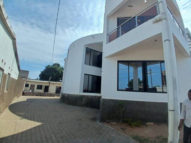 Casa para Arrendamento em Maputo - 3