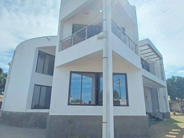 Casa para Arrendamento em Maputo - 2