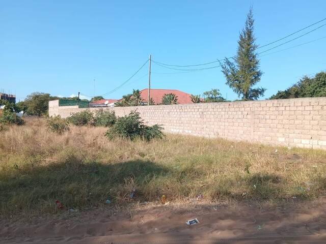 #2842 - Terreno para Venda em Maputo - Maputo