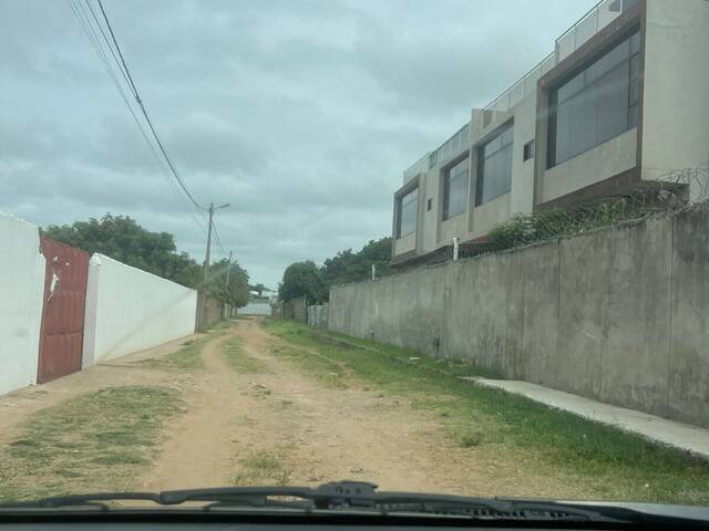 #2858 - Área para Venda em Maputo - Maputo