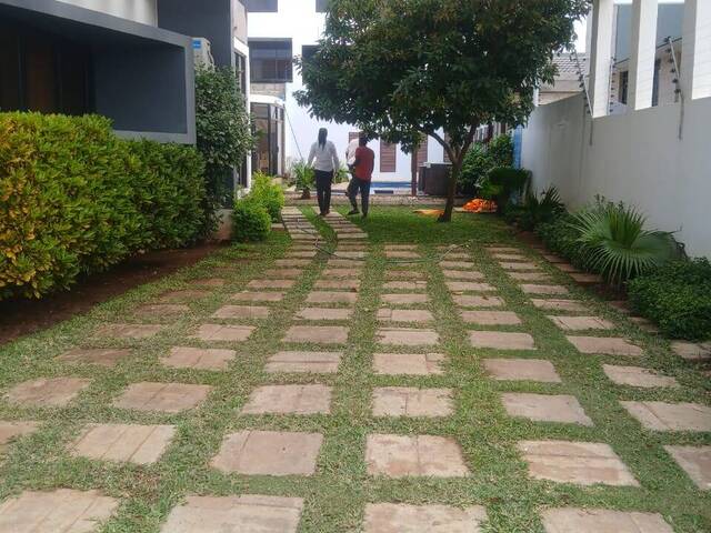 Casa para Arrendamento em Maputo - 2