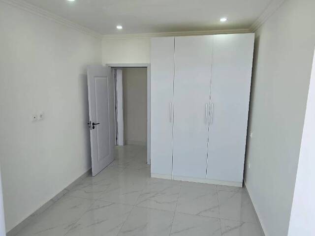 Apartamento para Arrendamento em Maputo - 2