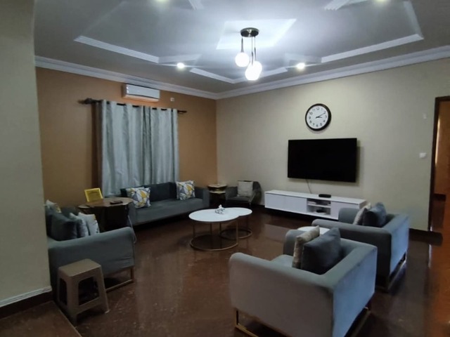 #3075 - Casa para Arrendamento em Maputo - Maputo