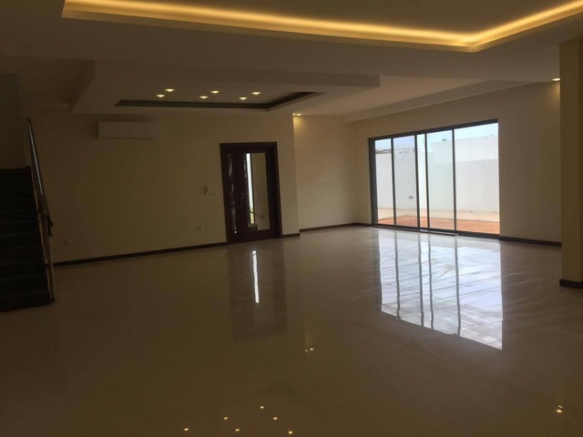 #3081 - Casa para Arrendamento em Maputo - Maputo