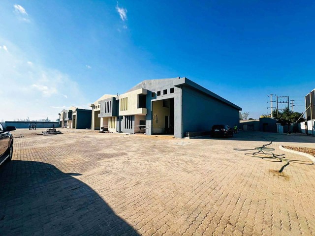 #3083 - Depósito para Venda em Maputo - Maputo