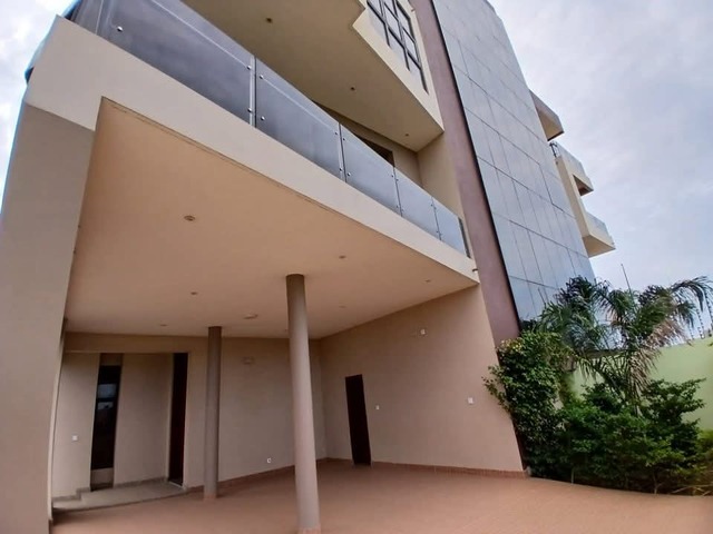Casa para Arrendamento em Maputo - 4
