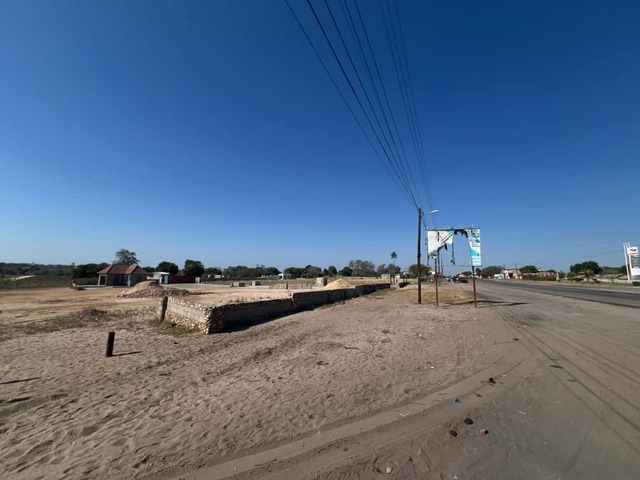 Terreno para Venda em Maputo - 4