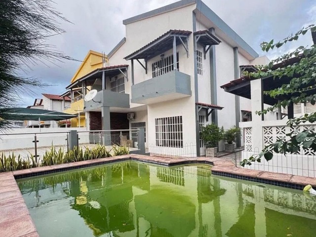 #3196 - Casa para Arrendamento em Maputo - Maputo