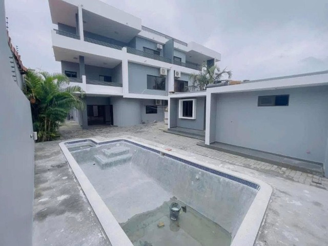 #3209 - Casa para Venda em Maputo - Maputo