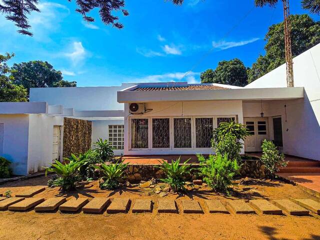 #3215 - Casa para Venda em Maputo - Maputo