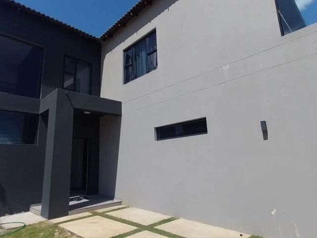 #3224 - Casa para Venda em Maputo - Maputo