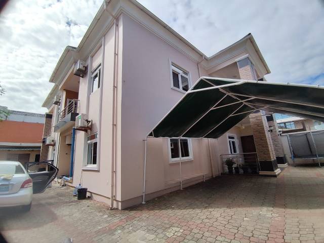 Casa para Arrendamento em Maputo - 2