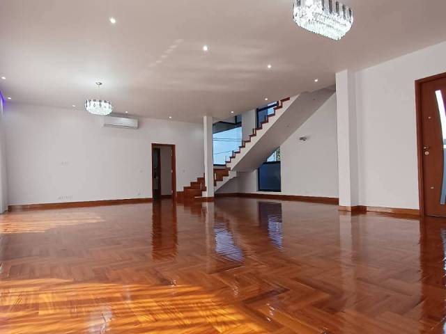 Casa para Arrendamento em Maputo - 2