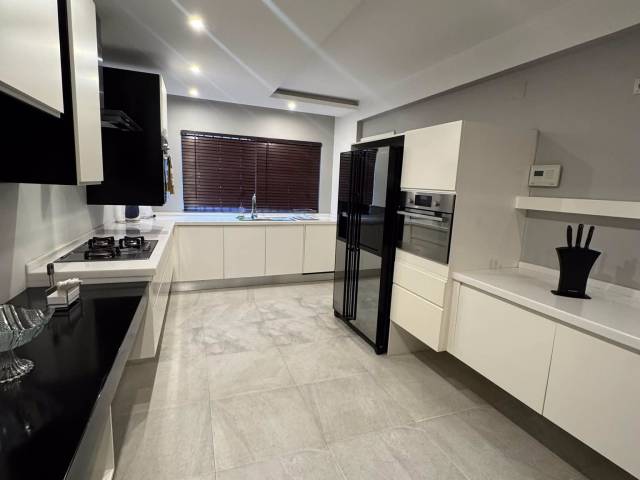 Apartamento para Arrendamento em Maputo - 4
