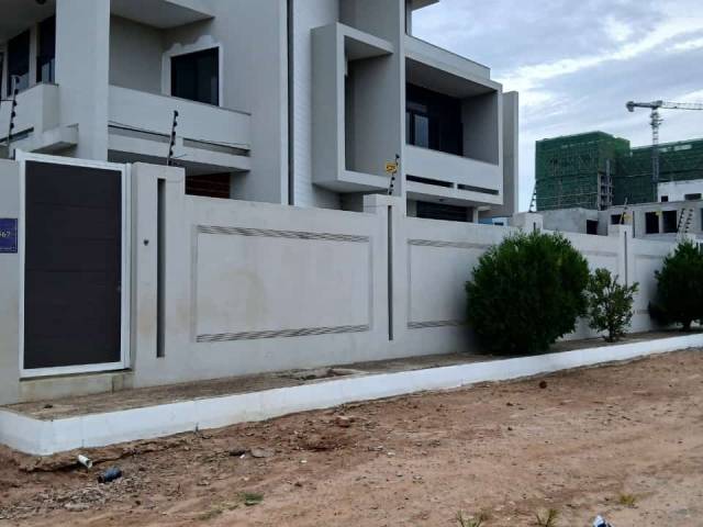 Triplex para Venda em Maputo - 3