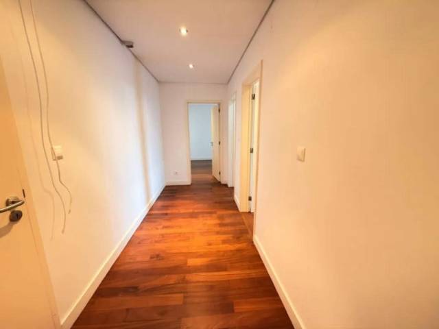 Apartamento para Arrendamento em Maputo - 4