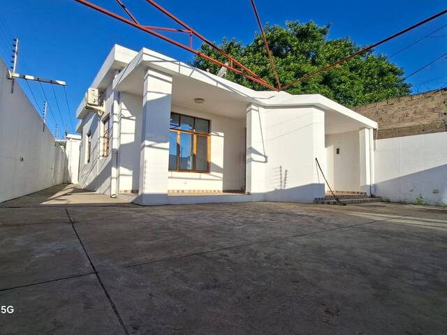 Casa para Arrendamento em Maputo - 2