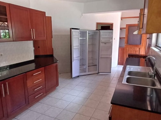 Casa para Arrendamento em Maputo - 4