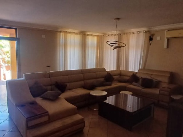 Casa para Arrendamento em Maputo - 3
