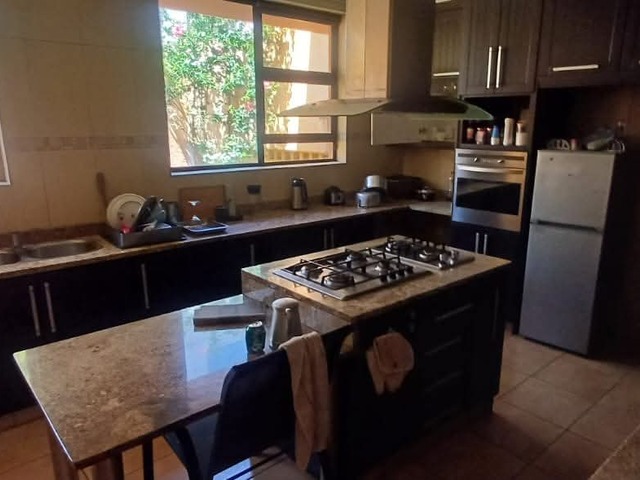 Casa para Arrendamento em Maputo - 5