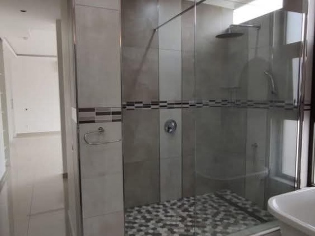 Casa para Arrendamento em Maputo - 4