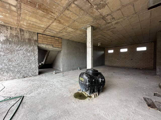 #3907 - Prédio comercial para Venda em Maputo - Maputo