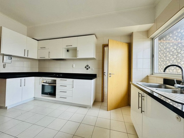 Apartamento para Arrendamento em Maputo - 2