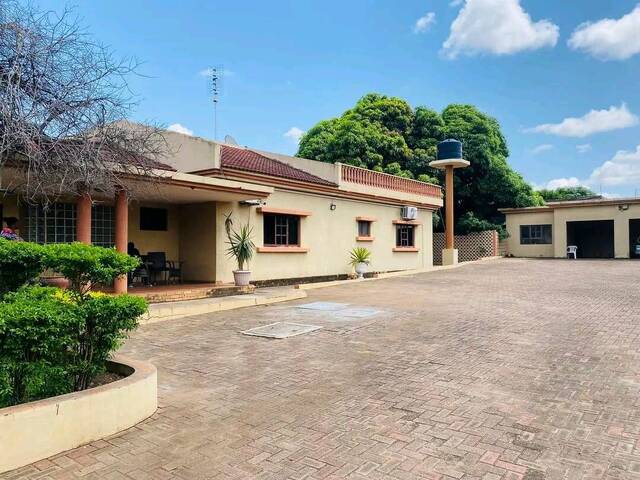 Casa para Arrendamento em Maputo - 2
