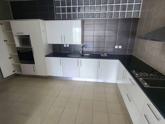 Apartamento para Arrendamento em Maputo - 3