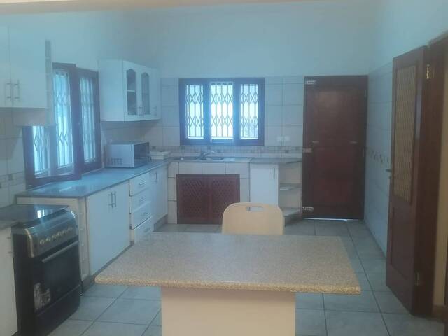 Casa para Arrendamento em Maputo - 2