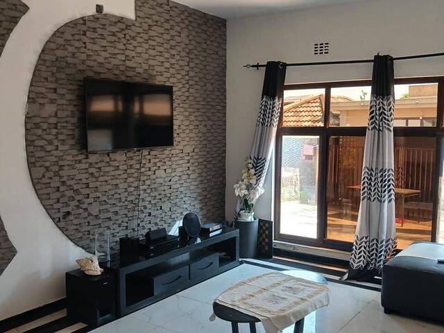 Casa para Arrendamento em Maputo - 2