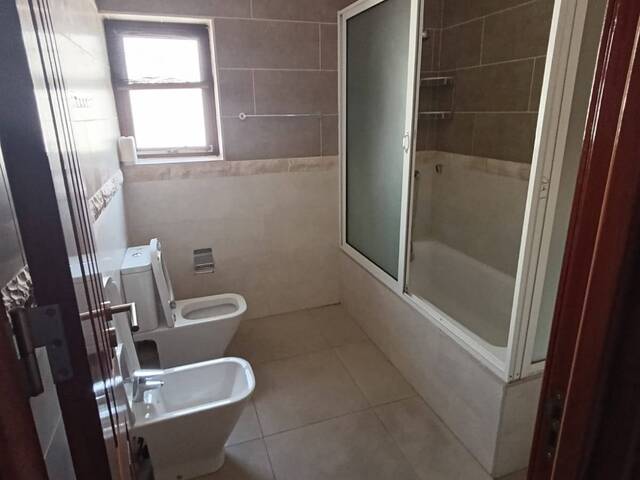 Prédio comercial para Arrendamento em Maputo - 4