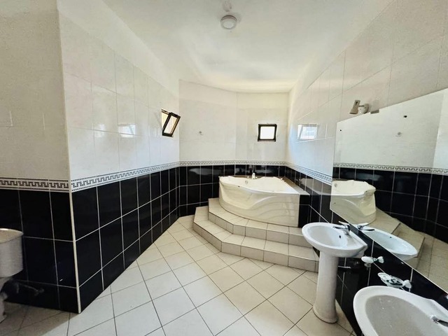 Casa para Arrendamento em Maputo - 4
