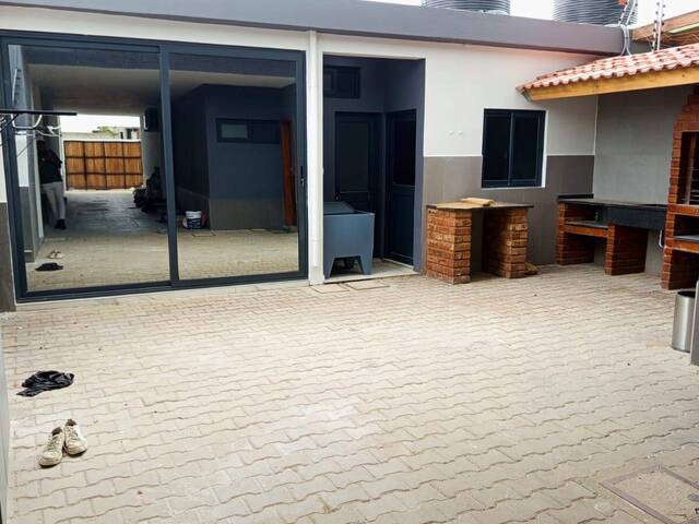 Casa para Arrendamento em Maputo - 3