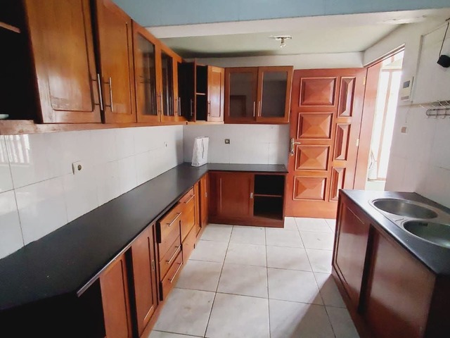 Casa para Arrendamento em Maputo - 4
