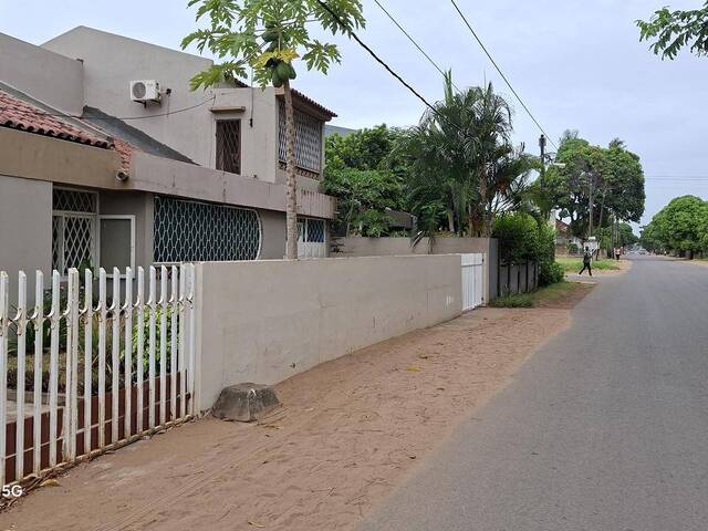 Casa para Arrendamento em Maputo - 2