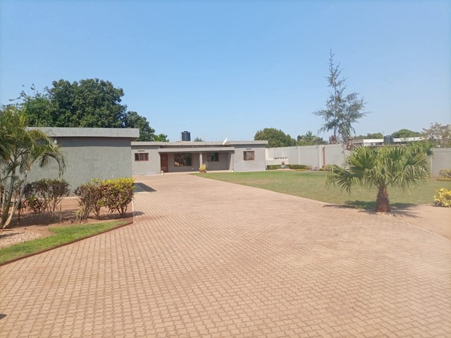 Casa para Arrendamento em Maputo - 2