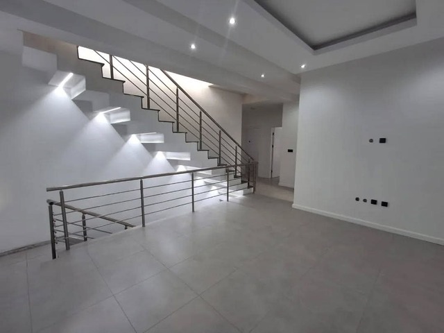 Casa para Arrendamento em Maputo - 4