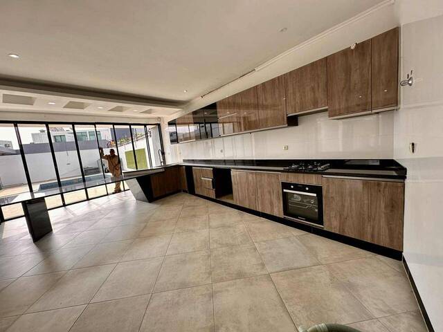 Casa para Arrendamento em Maputo - 2