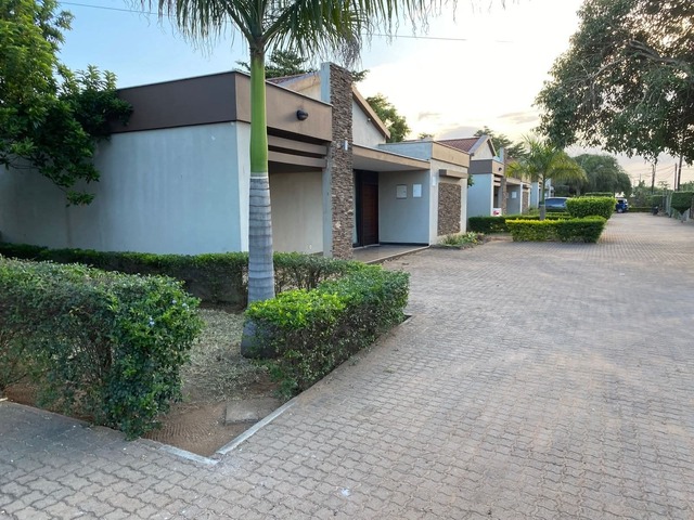 Casa para Arrendamento em Maputo - 2